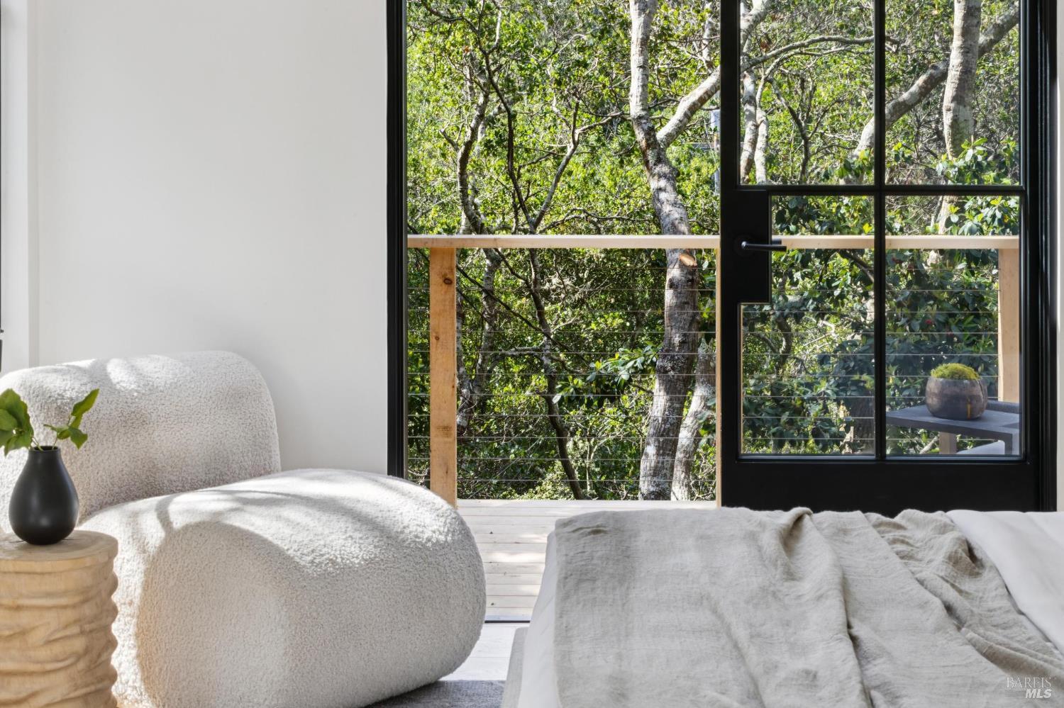 Detail Gallery Image 20 of 54 For 321 Pine Hill Rd, Mill Valley,  CA 94941 - 4 Beds | 3 Baths