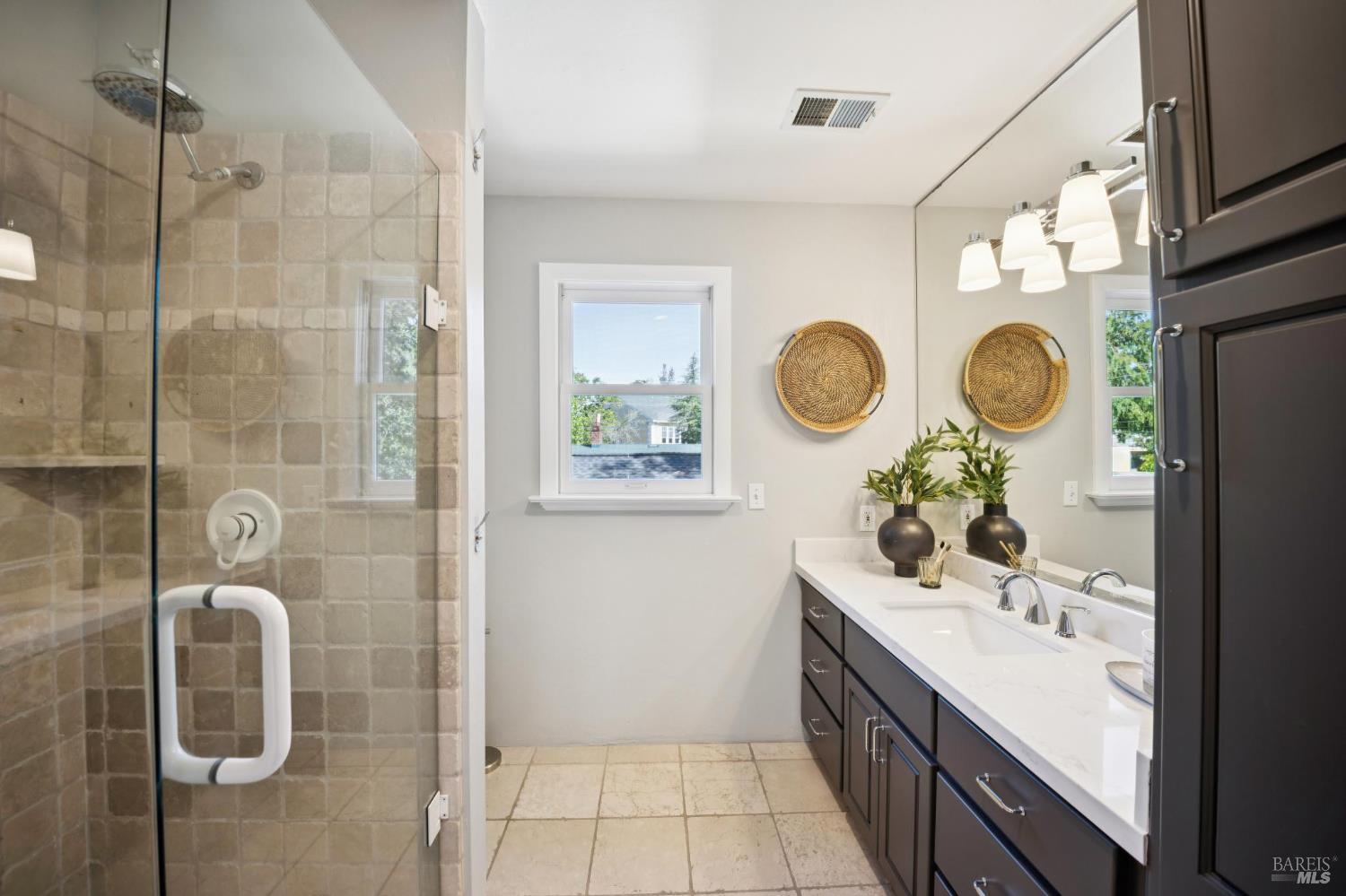 Detail Gallery Image 39 of 47 For 228 Saunders Ave, San Anselmo,  CA 94960 - 3 Beds | 2 Baths