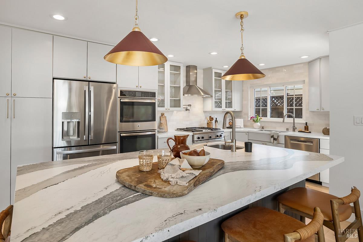 Detail Gallery Image 15 of 42 For 114 Golden Hind Psge, Corte Madera,  CA 94925 - 3 Beds | 2 Baths