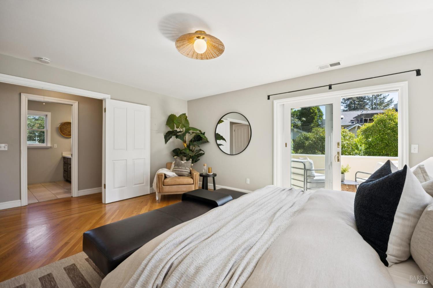 Detail Gallery Image 34 of 47 For 228 Saunders Ave, San Anselmo,  CA 94960 - 3 Beds | 2 Baths