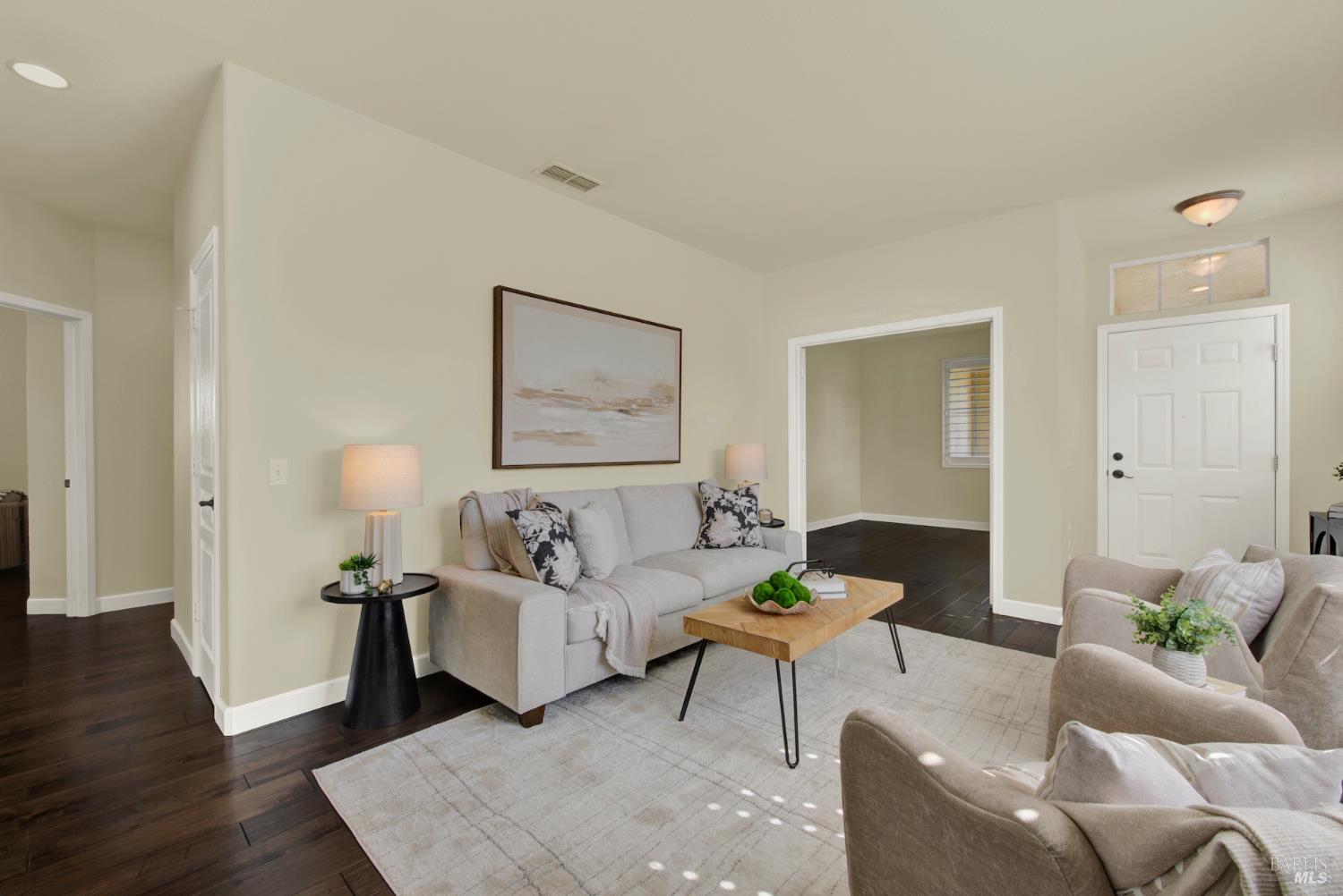 Detail Gallery Image 12 of 72 For 367 Bartlett Ln, Vacaville,  CA 95687 - 3 Beds | 2 Baths