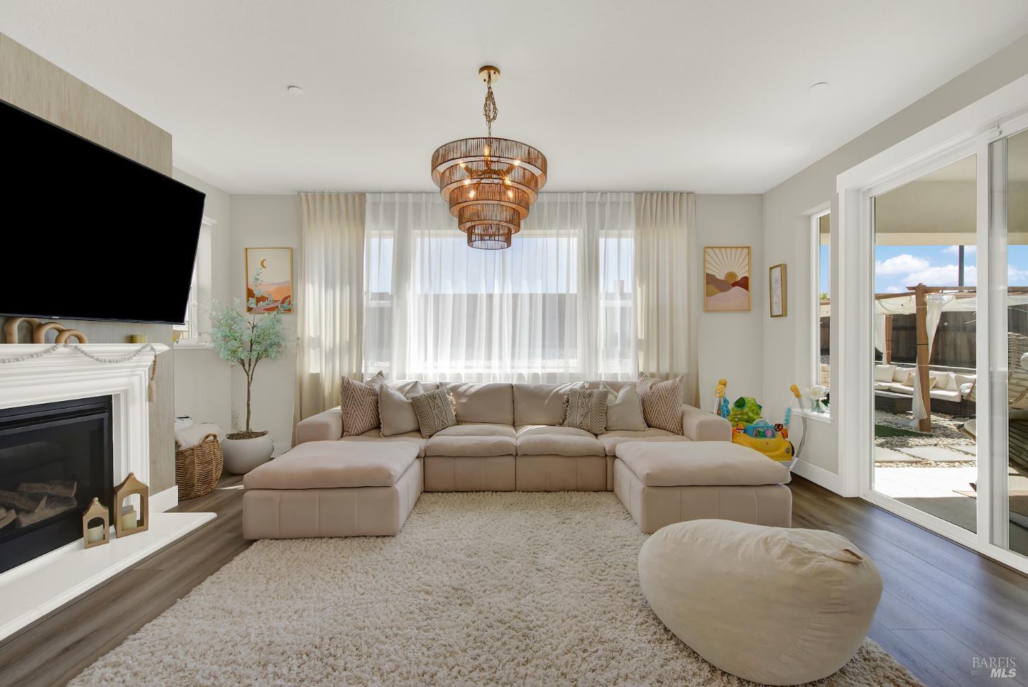 Detail Gallery Image 18 of 58 For 1501 Nightfall Ln, Fairfield,  CA 94533 - 4 Beds | 3 Baths