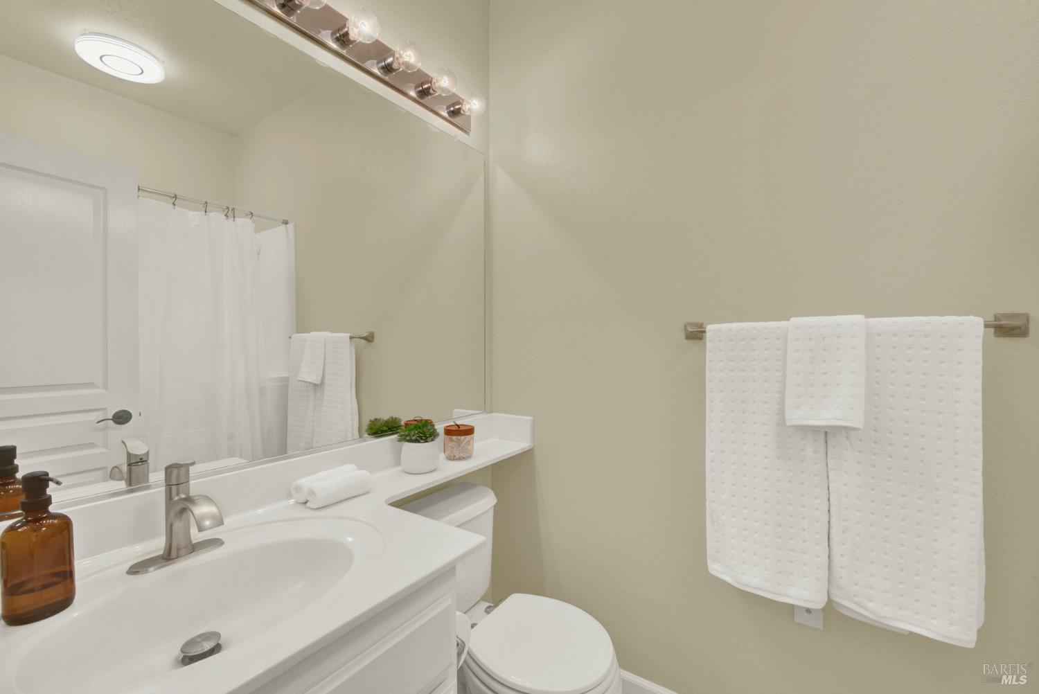 Detail Gallery Image 42 of 72 For 367 Bartlett Ln, Vacaville,  CA 95687 - 3 Beds | 2 Baths