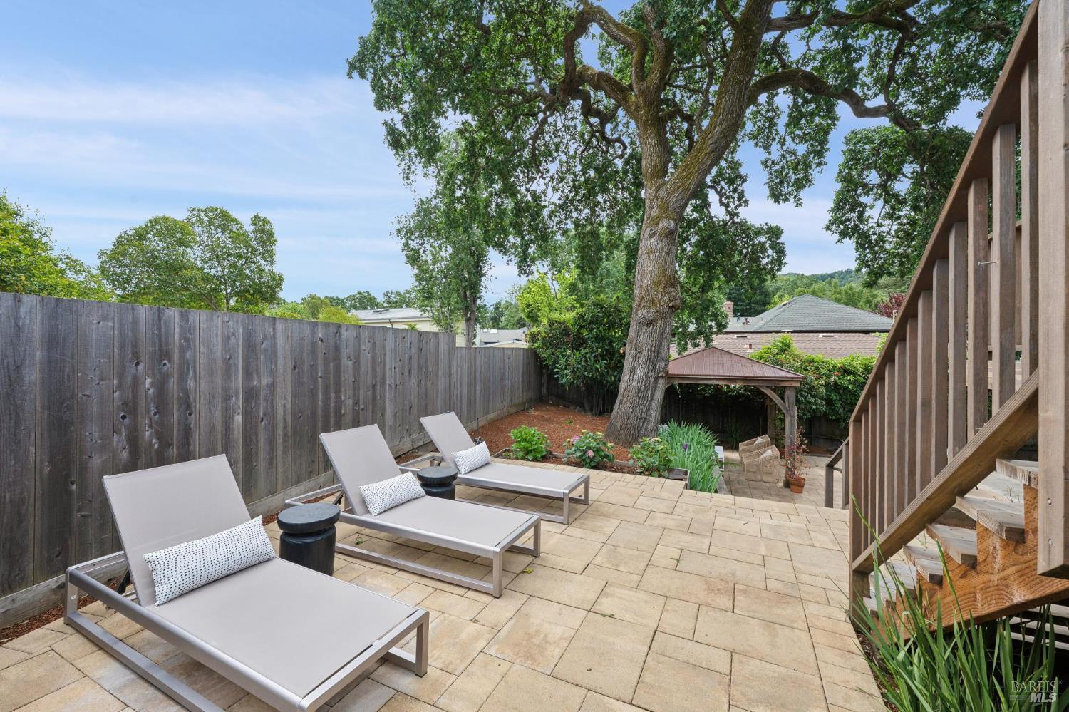 Detail Gallery Image 45 of 71 For 27 Sierra Ave, San Anselmo,  CA 94960 - 3 Beds | 2 Baths