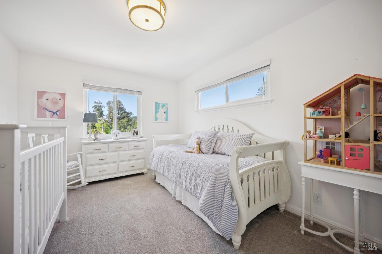 Detail Gallery Image 19 of 46 For 1380 Grand Ave, San Rafael,  CA 94901 - 4 Beds | 2/1 Baths