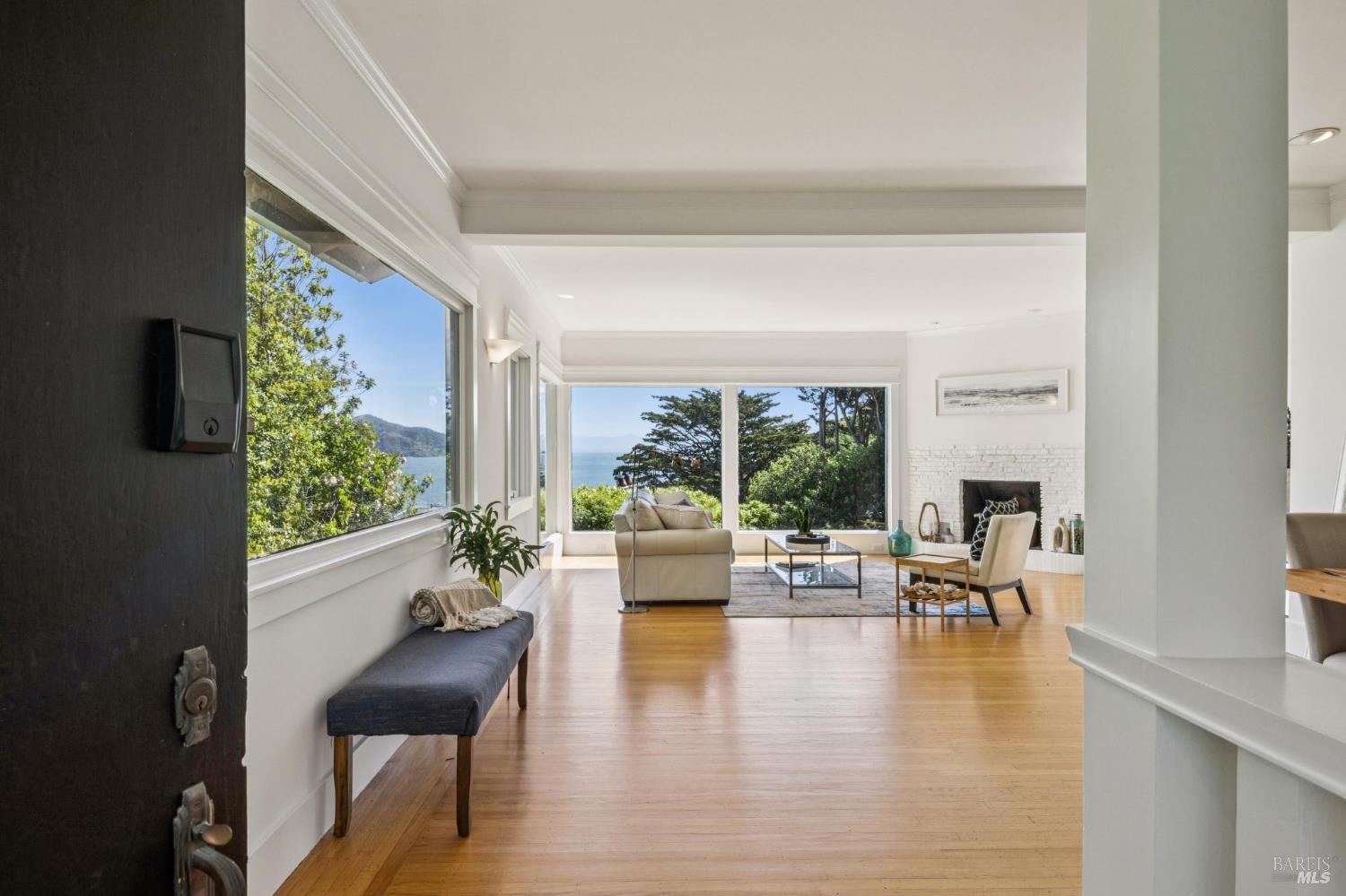 Detail Gallery Image 5 of 38 For 158 Edwards Ave, Sausalito,  CA 94965 - – Beds | – Baths