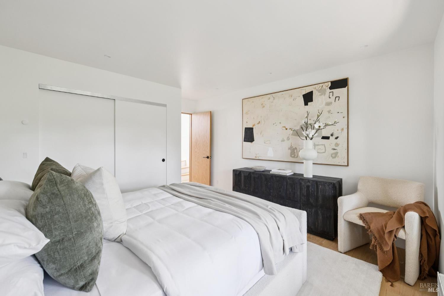 Detail Gallery Image 29 of 54 For 321 Pine Hill Rd, Mill Valley,  CA 94941 - 4 Beds | 3 Baths