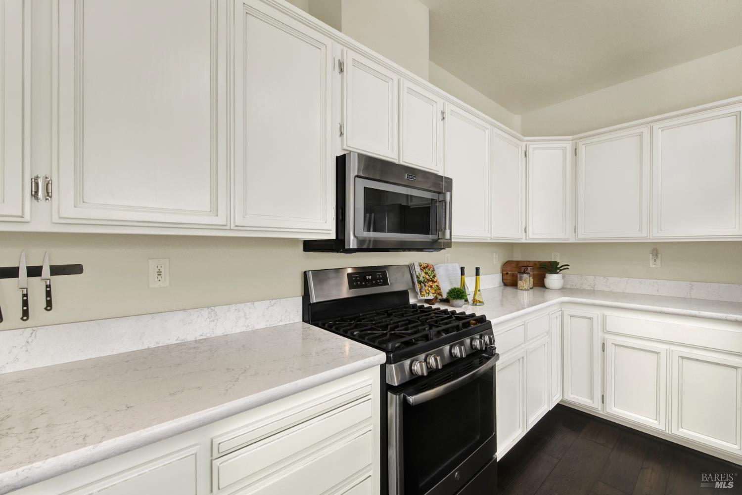 Detail Gallery Image 27 of 72 For 367 Bartlett Ln, Vacaville,  CA 95687 - 3 Beds | 2 Baths