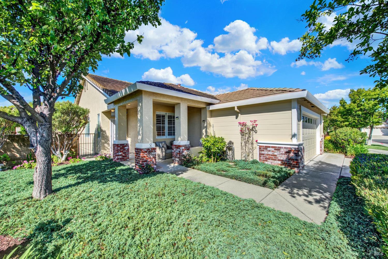 Detail Gallery Image 3 of 72 For 367 Bartlett Ln, Vacaville,  CA 95687 - 3 Beds | 2 Baths