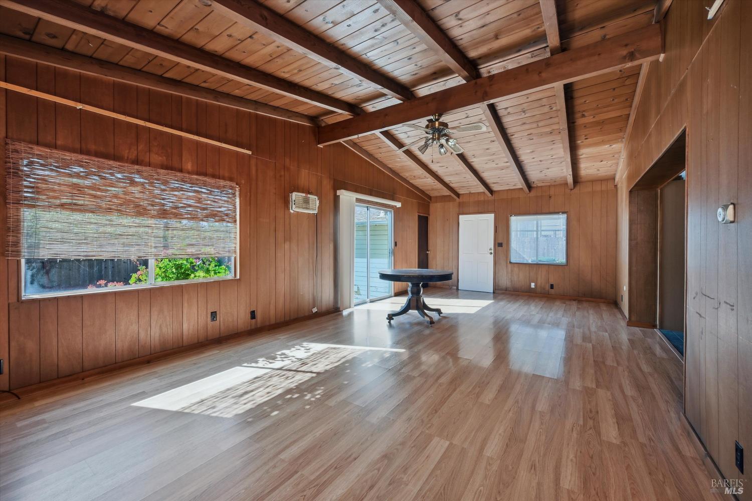 819 Center Street photo 3