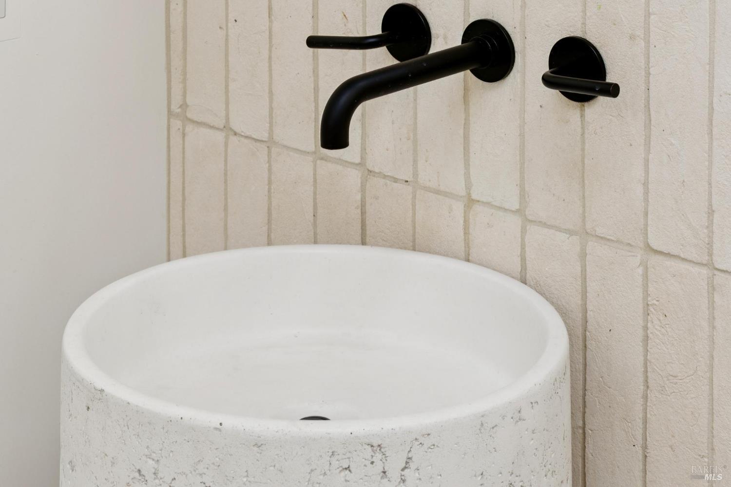 Detail Gallery Image 32 of 54 For 321 Pine Hill Rd, Mill Valley,  CA 94941 - 4 Beds | 3 Baths