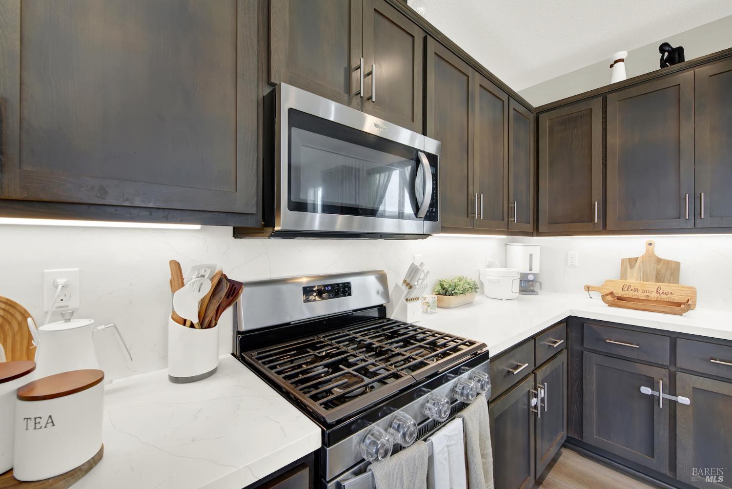 Detail Gallery Image 15 of 58 For 1501 Nightfall Ln, Fairfield,  CA 94533 - 4 Beds | 3 Baths