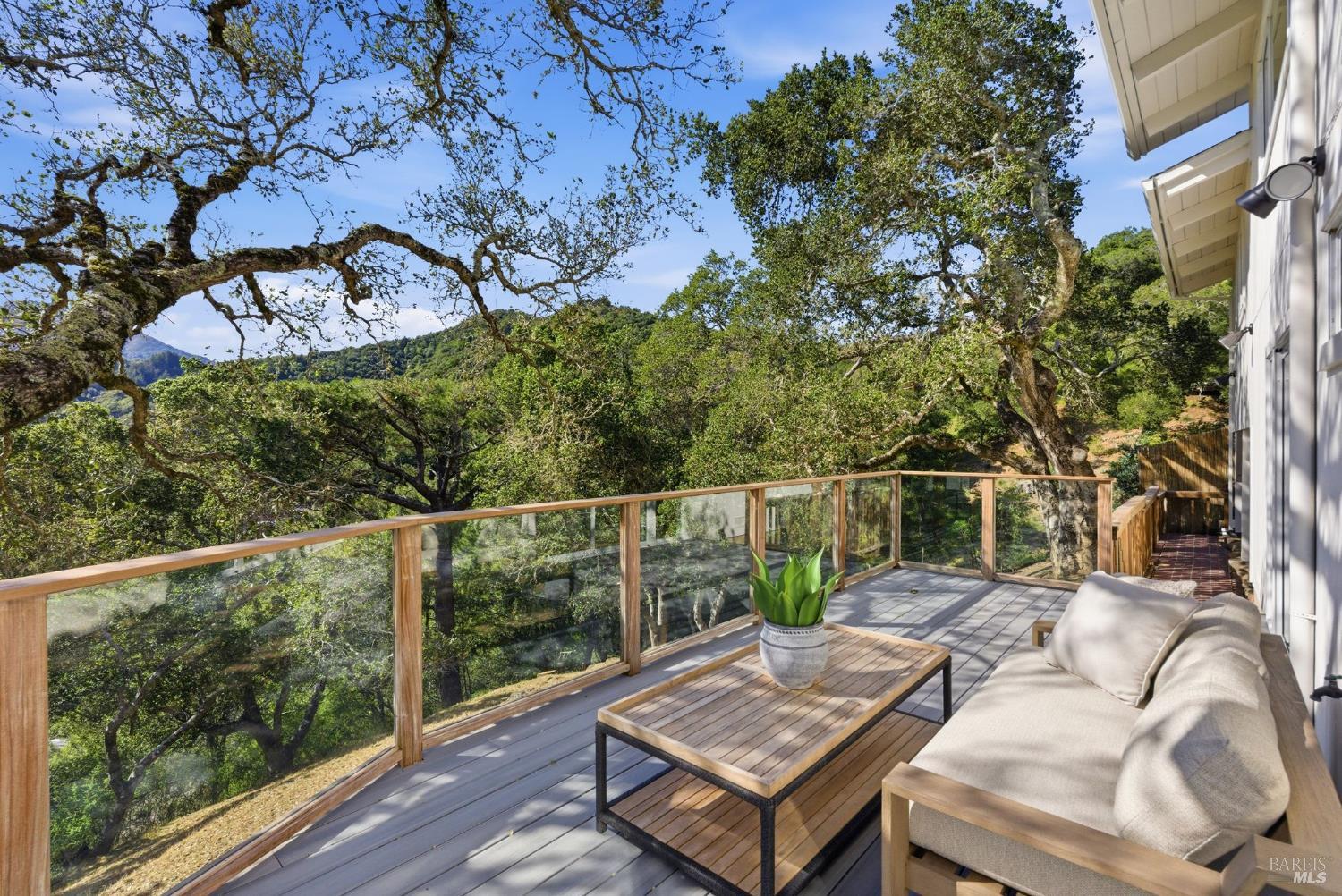 Detail Gallery Image 51 of 65 For 41 Magdalena Ct, Mill Valley,  CA 94941 - 5 Beds | 3/1 Baths