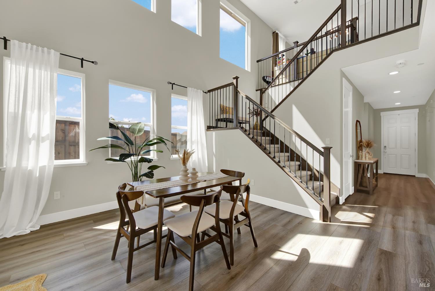 Detail Gallery Image 9 of 58 For 1501 Nightfall Ln, Fairfield,  CA 94533 - 4 Beds | 3 Baths