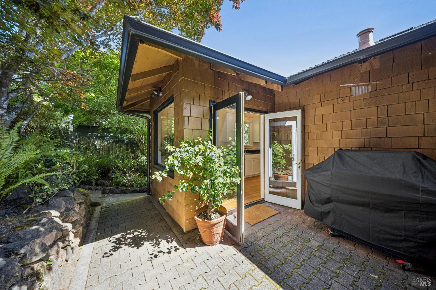 Detail Gallery Image 19 of 38 For 158 Edwards Ave, Sausalito,  CA 94965 - – Beds | – Baths