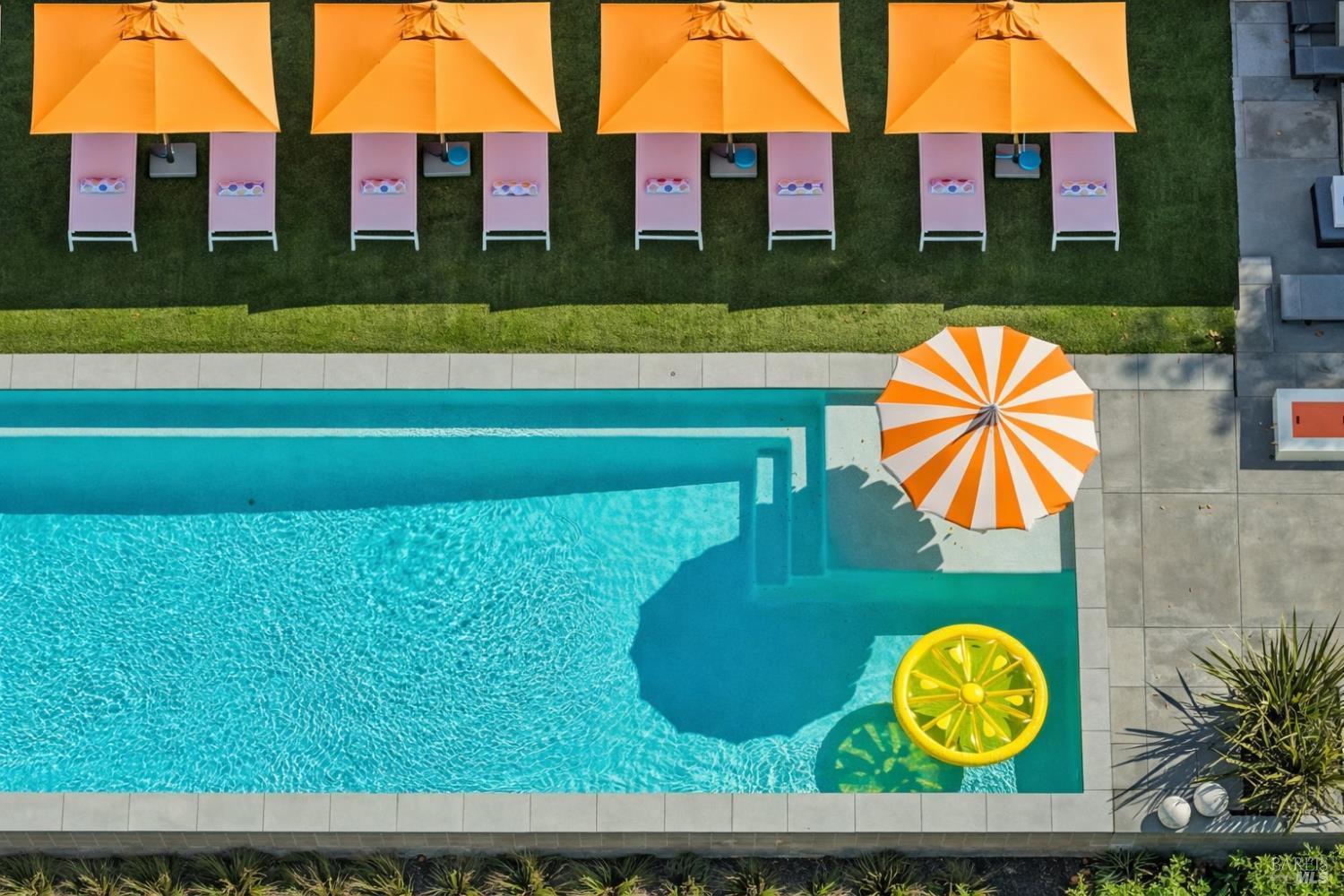 Detail Gallery Image 31 of 51 For 1349 Idylberry Rd, San Rafael,  CA 94903 - 5 Beds | 2 Baths