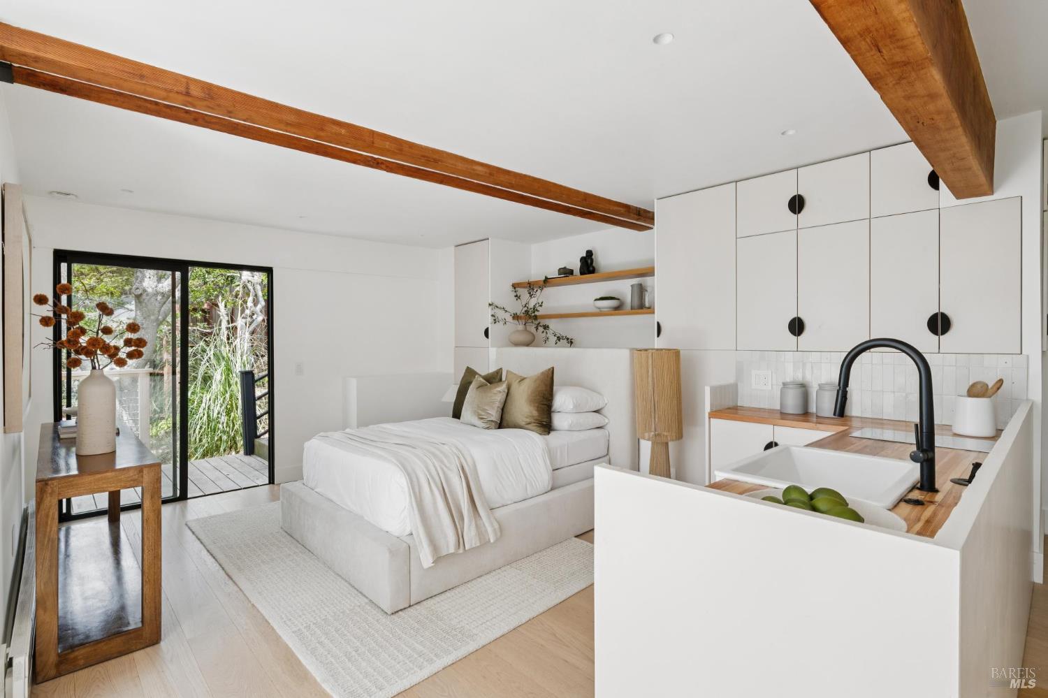 Detail Gallery Image 50 of 54 For 321 Pine Hill Rd, Mill Valley,  CA 94941 - 4 Beds | 3 Baths