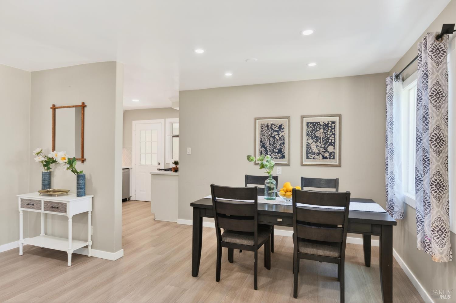 Detail Gallery Image 22 of 42 For 531 E Tennessee St, Fairfield,  CA 94533 - 3 Beds | 2 Baths