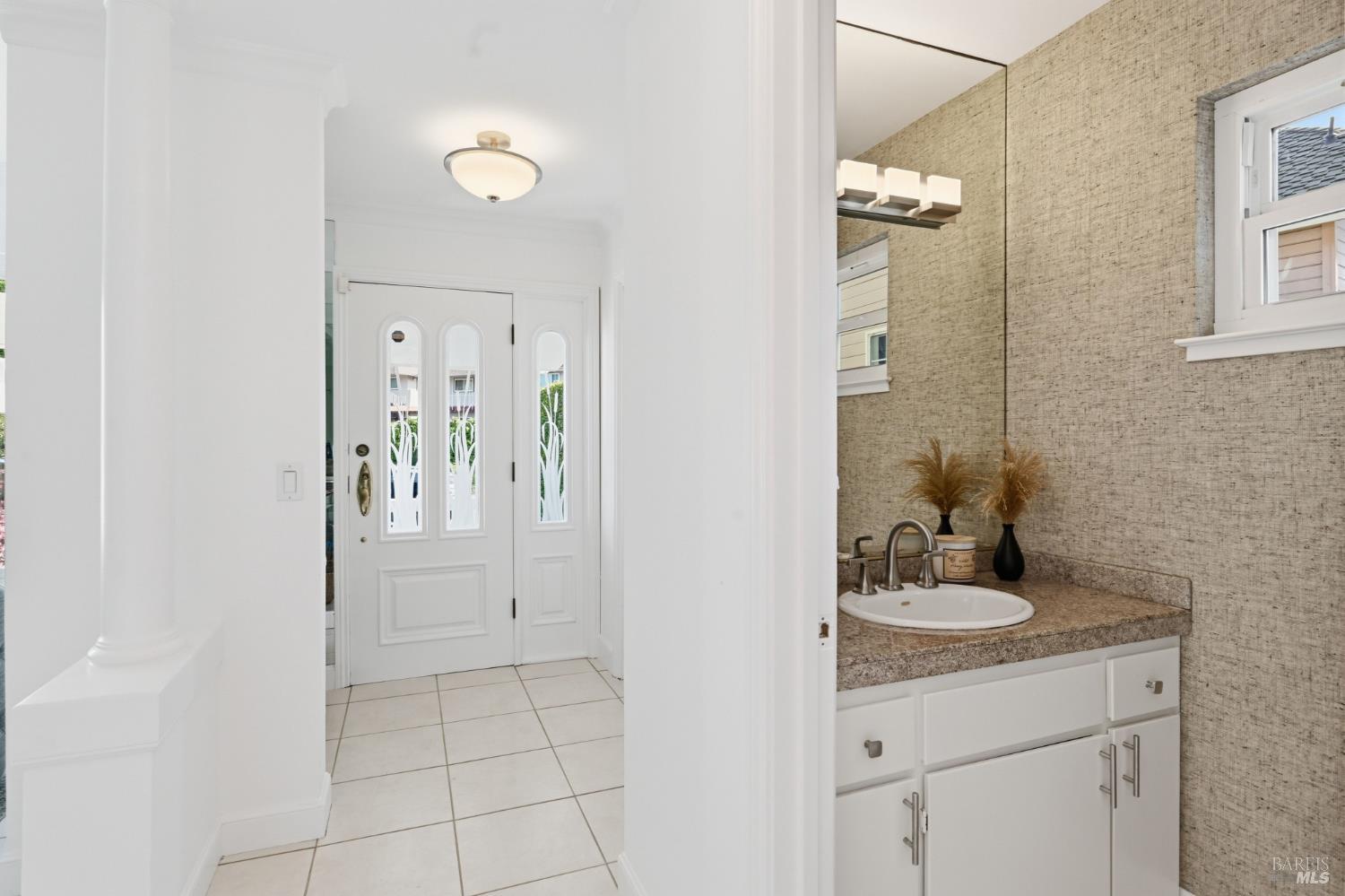 Detail Gallery Image 18 of 35 For 22 Mooring Rd, San Rafael,  CA 94901 - – Beds | – Baths