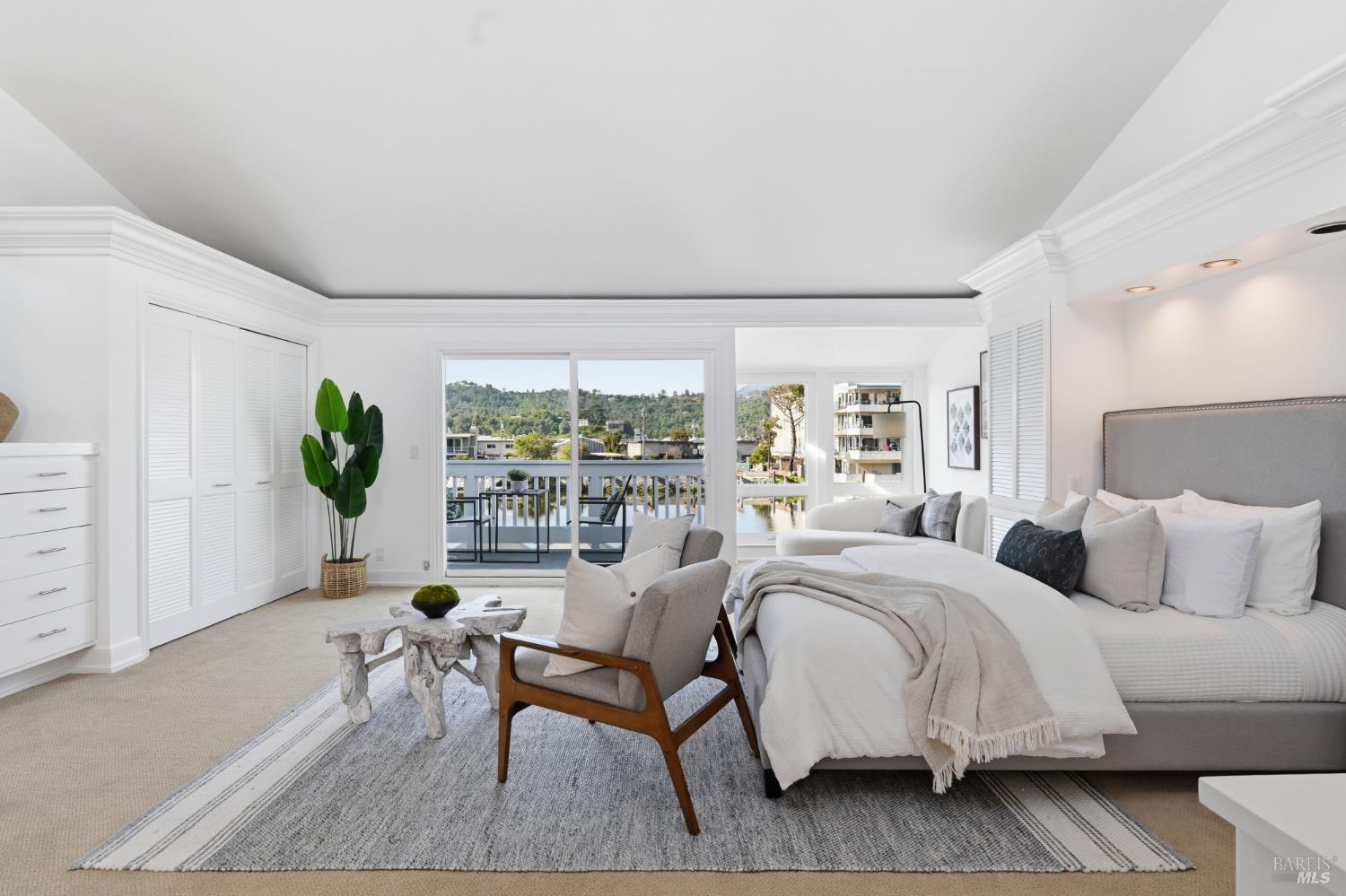 Detail Gallery Image 20 of 35 For 22 Mooring Rd, San Rafael,  CA 94901 - – Beds | – Baths