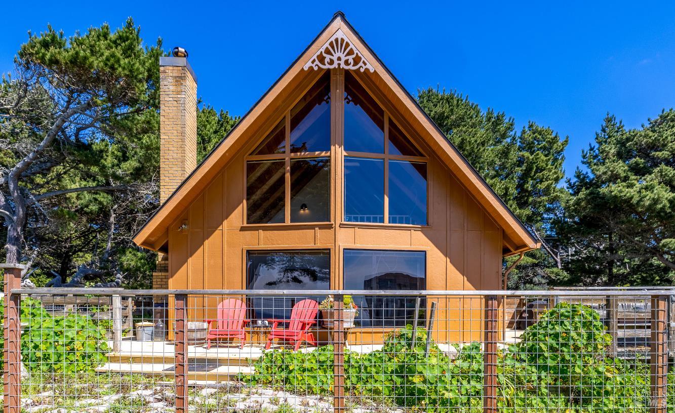 Detail Gallery Image 2 of 55 For 14720 S Highway 1 Unkn, Manchester,  CA 95459 - 2 Beds | 2 Baths