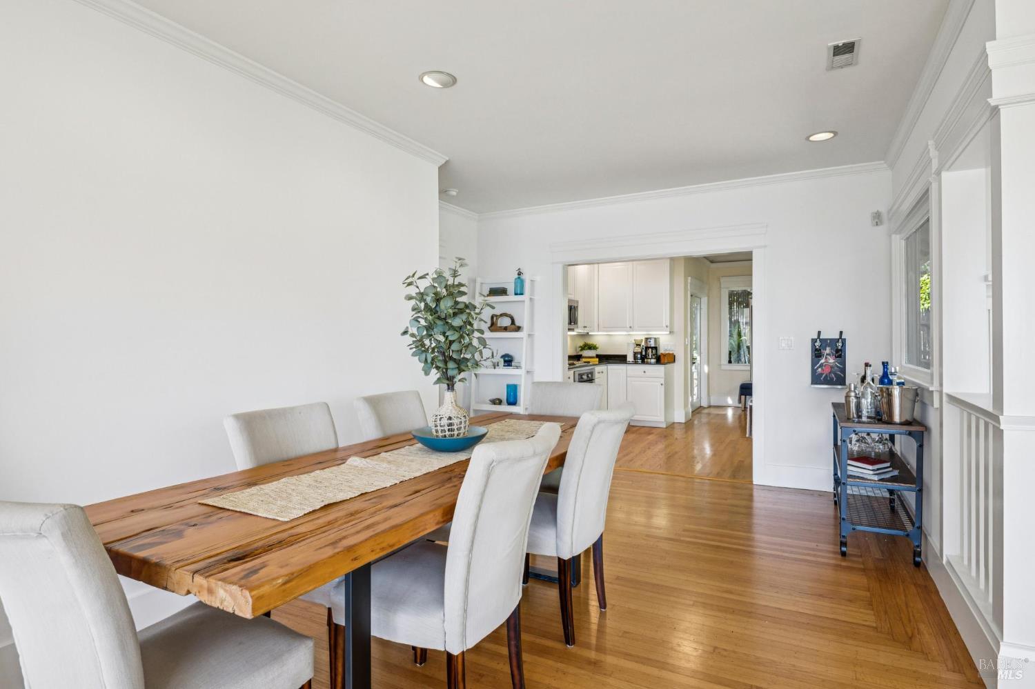 Detail Gallery Image 10 of 38 For 158 Edwards Ave, Sausalito,  CA 94965 - – Beds | – Baths