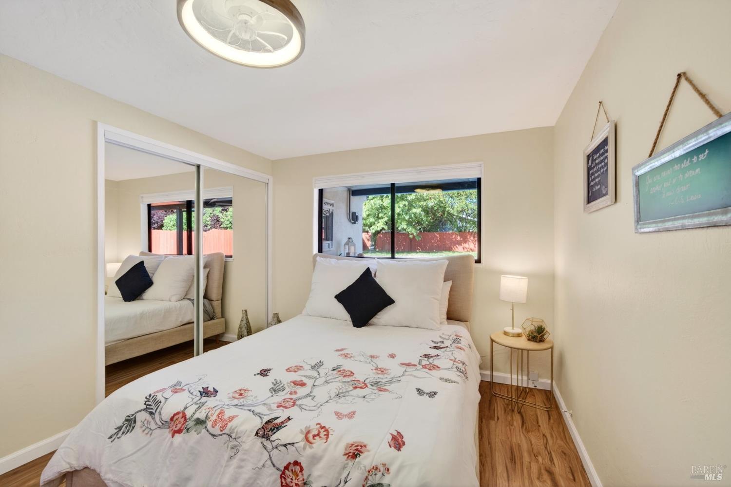 Detail Gallery Image 12 of 26 For 1898 Elm St, Ukiah,  CA 95482 - 2 Beds | 2 Baths