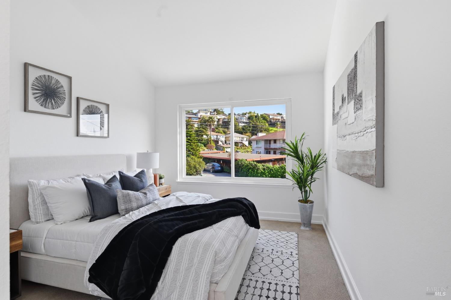 Detail Gallery Image 25 of 35 For 22 Mooring Rd, San Rafael,  CA 94901 - – Beds | – Baths