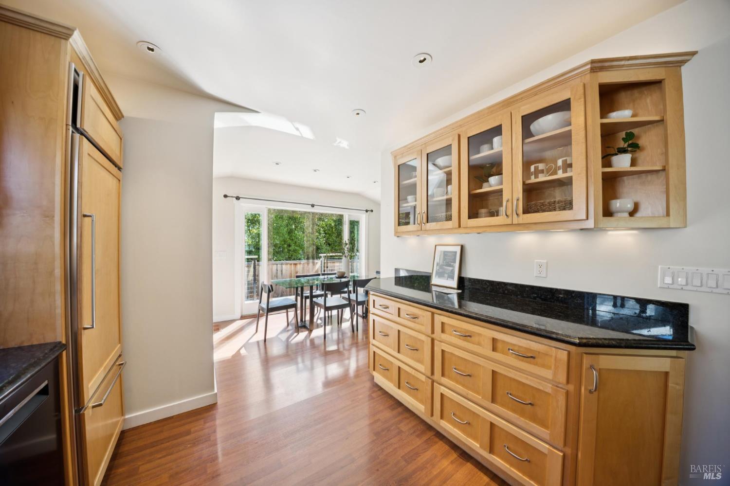 Detail Gallery Image 14 of 47 For 228 Saunders Ave, San Anselmo,  CA 94960 - 3 Beds | 2 Baths