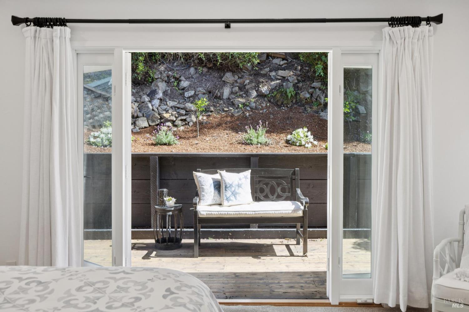 Detail Gallery Image 24 of 46 For 1380 Grand Ave, San Rafael,  CA 94901 - 4 Beds | 2/1 Baths