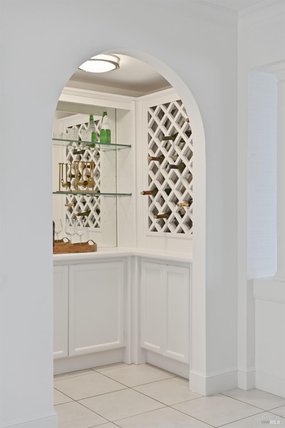 Detail Gallery Image 12 of 35 For 22 Mooring Rd, San Rafael,  CA 94901 - – Beds | – Baths