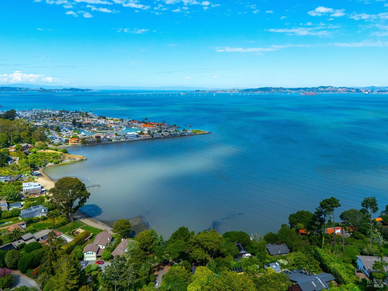 Detail Gallery Image 53 of 55 For 5 Warren Ct, Tiburon,  CA 94920 - 4 Beds | 4/1 Baths