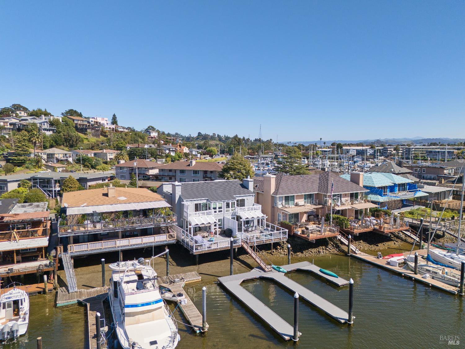 Detail Gallery Image 32 of 35 For 22 Mooring Rd, San Rafael,  CA 94901 - – Beds | – Baths