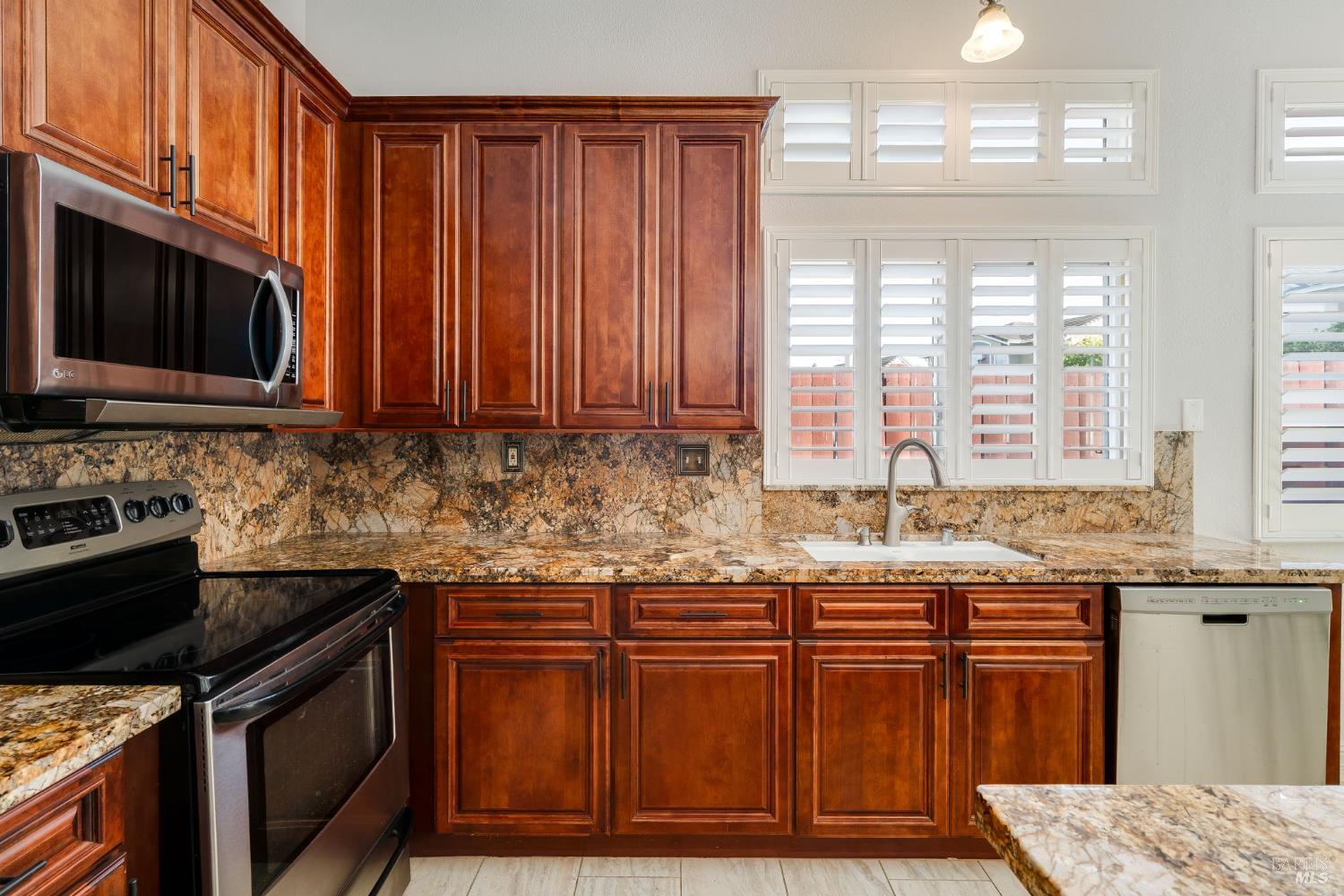 Detail Gallery Image 17 of 53 For 1453 Limewood Ct, Fairfield,  CA 94534 - 3 Beds | 2 Baths