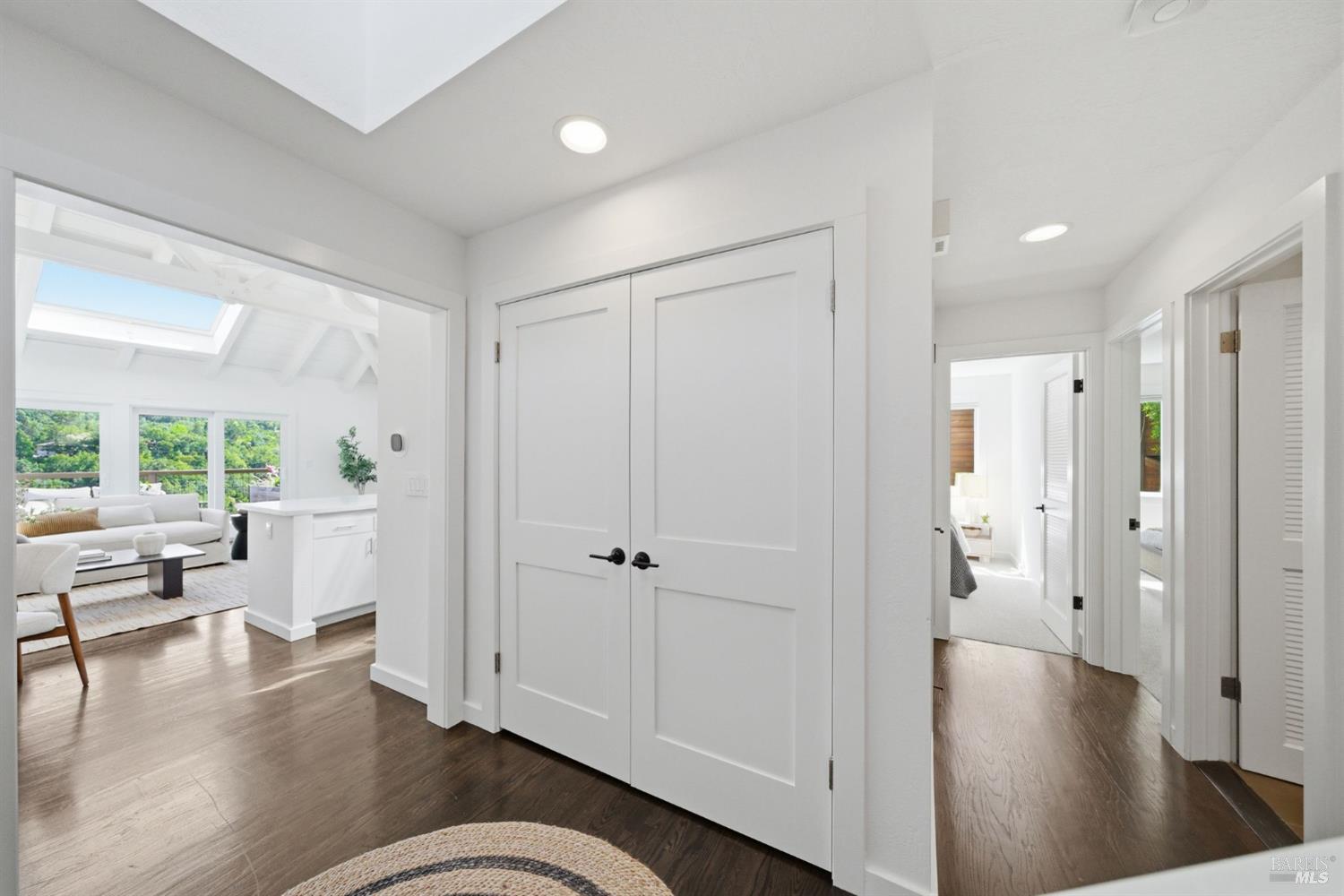 Detail Gallery Image 16 of 61 For 128 Madrone Rd, Fairfax,  CA 94930 - 4 Beds | 2 Baths