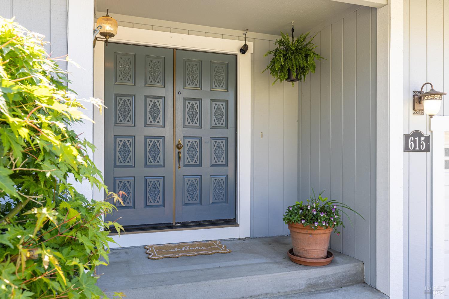 615 Montclair Drive photo 3