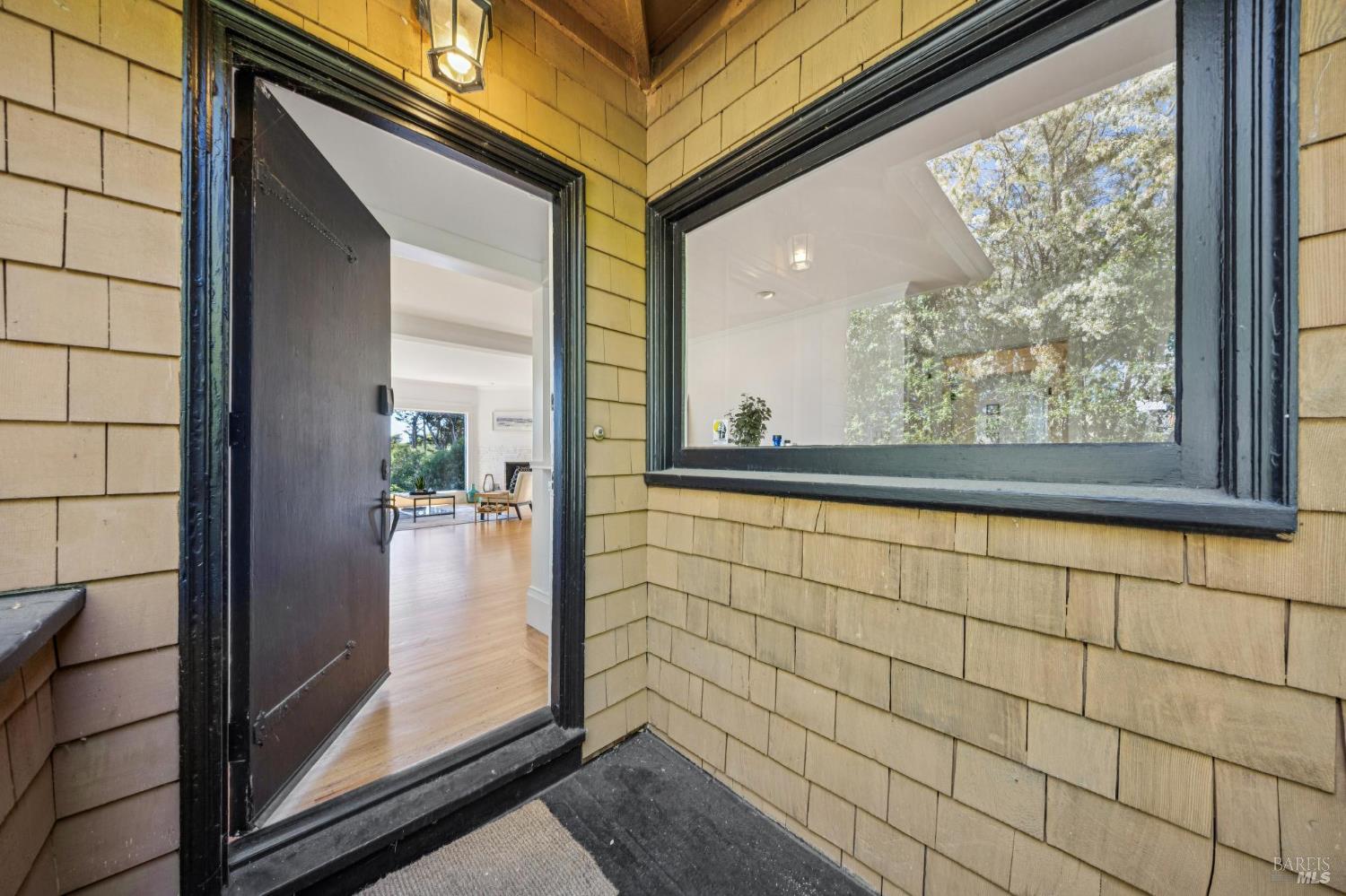 Detail Gallery Image 4 of 38 For 158 Edwards Ave, Sausalito,  CA 94965 - – Beds | – Baths