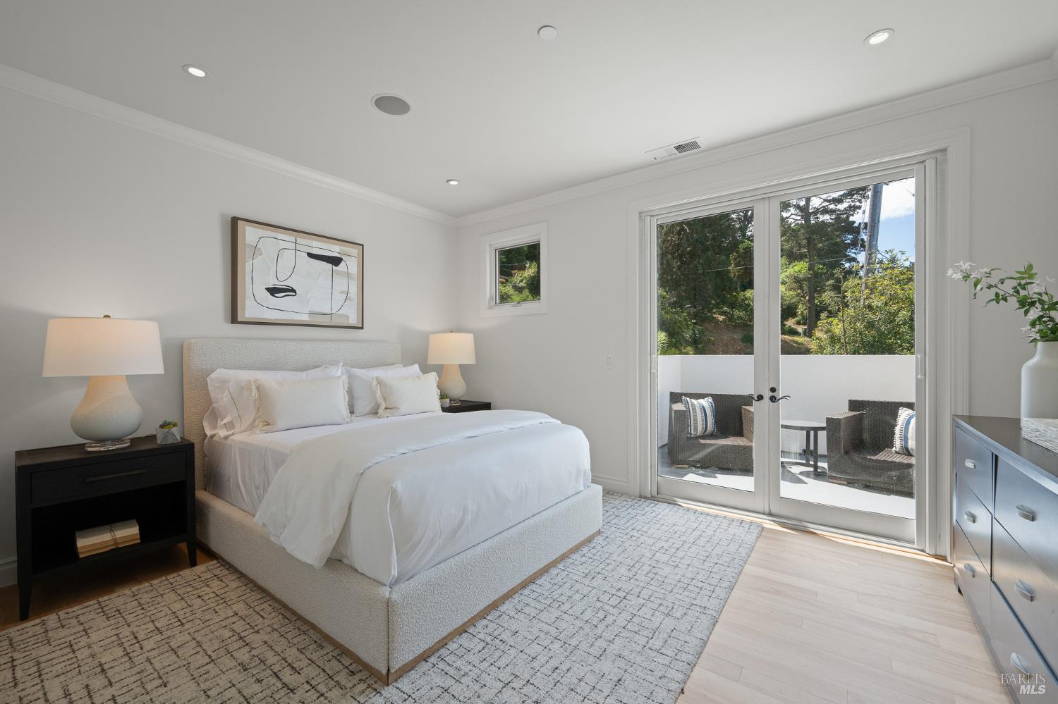 Detail Gallery Image 32 of 55 For 5 Warren Ct, Tiburon,  CA 94920 - 4 Beds | 4/1 Baths