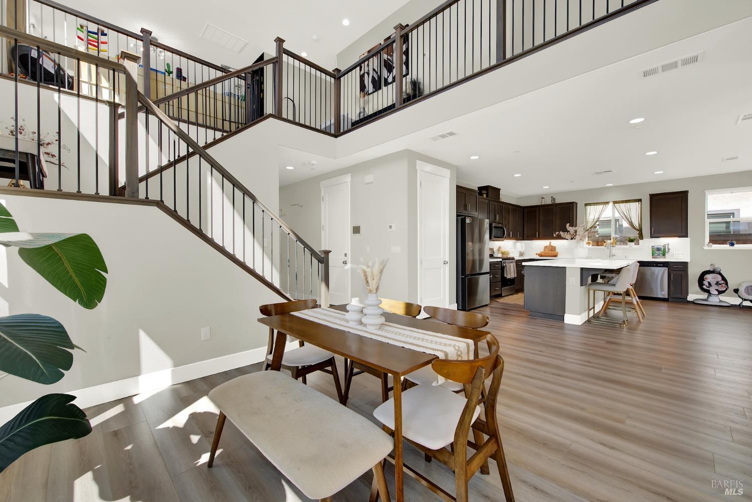 Detail Gallery Image 10 of 58 For 1501 Nightfall Ln, Fairfield,  CA 94533 - 4 Beds | 3 Baths