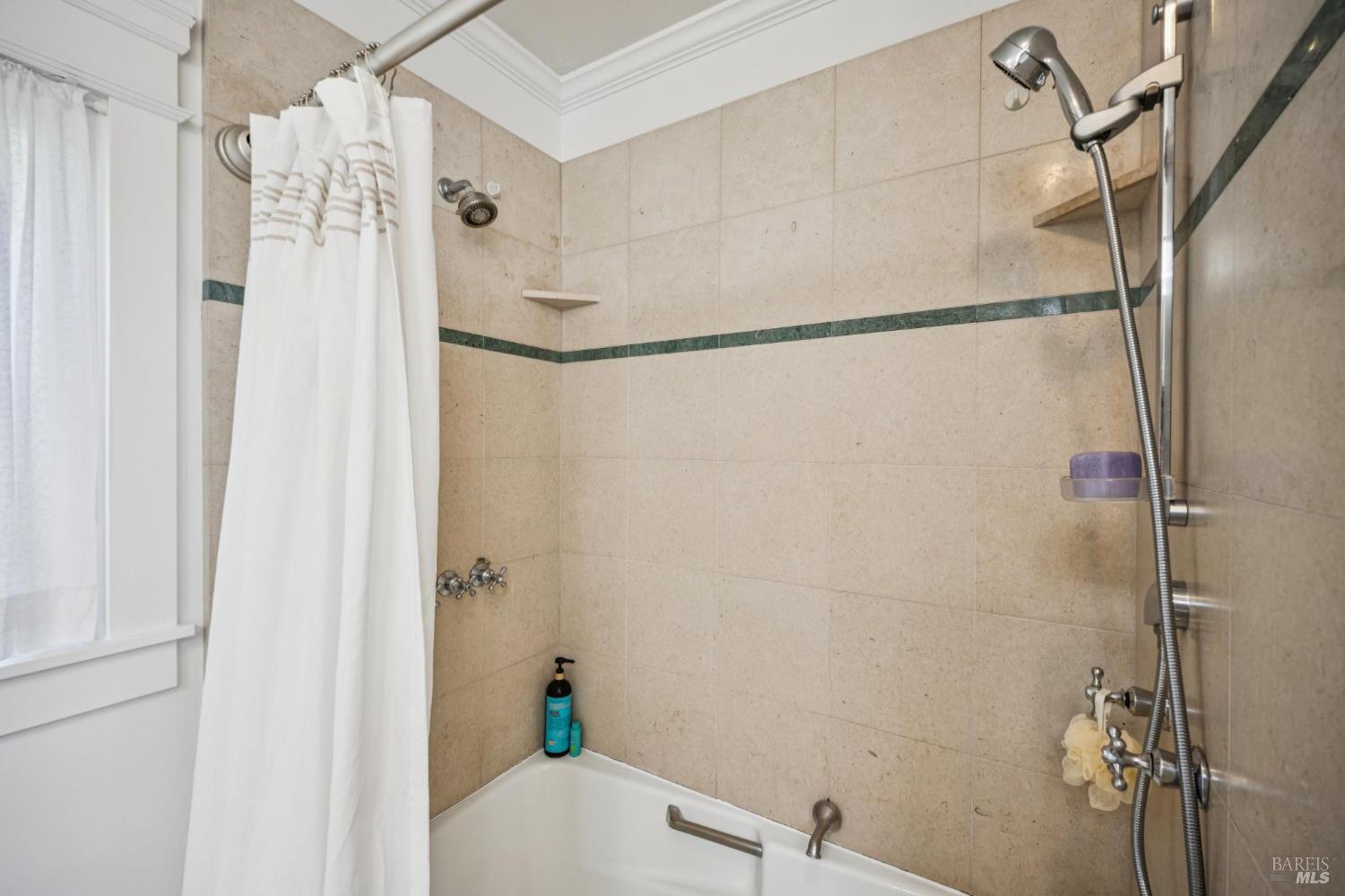 Detail Gallery Image 33 of 38 For 158 Edwards Ave, Sausalito,  CA 94965 - – Beds | – Baths