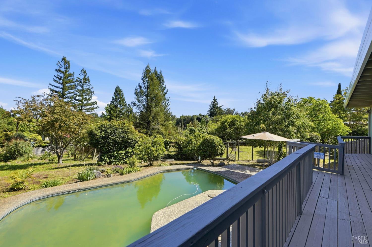 Detail Gallery Image 4 of 71 For 5851 Vine Hill Rd, Sebastopol,  CA 95472 - 2 Beds | 1 Baths