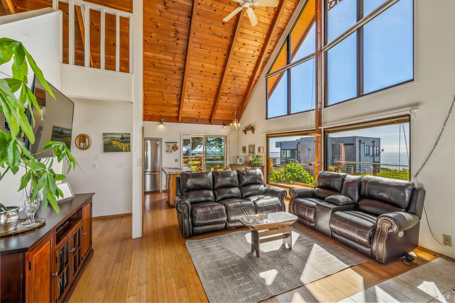 Detail Gallery Image 9 of 55 For 14720 S Highway 1 Unkn, Manchester,  CA 95459 - 2 Beds | 2 Baths