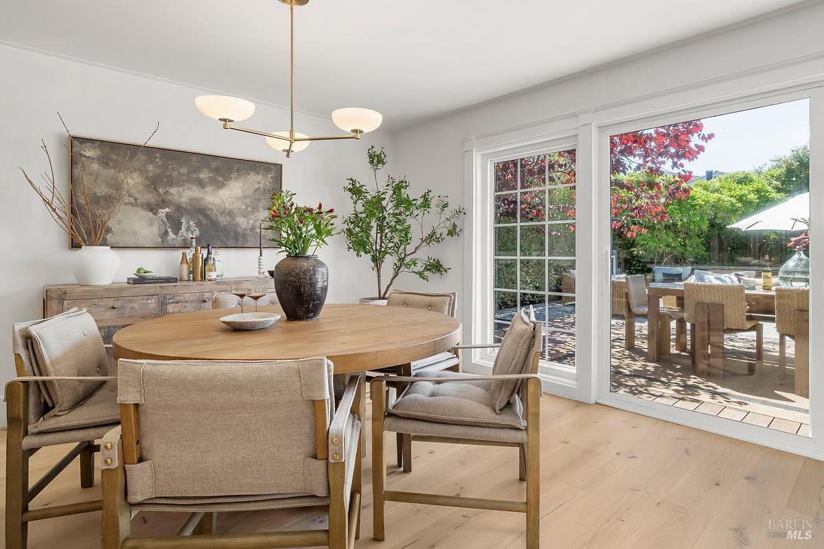 Detail Gallery Image 10 of 42 For 114 Golden Hind Psge, Corte Madera,  CA 94925 - 3 Beds | 2 Baths