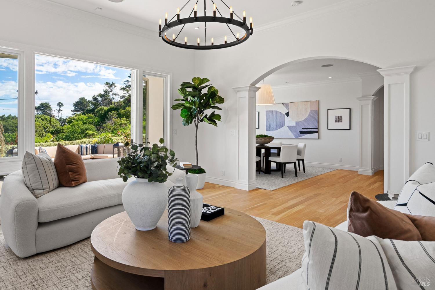 Detail Gallery Image 7 of 55 For 5 Warren Ct, Tiburon,  CA 94920 - 4 Beds | 4/1 Baths