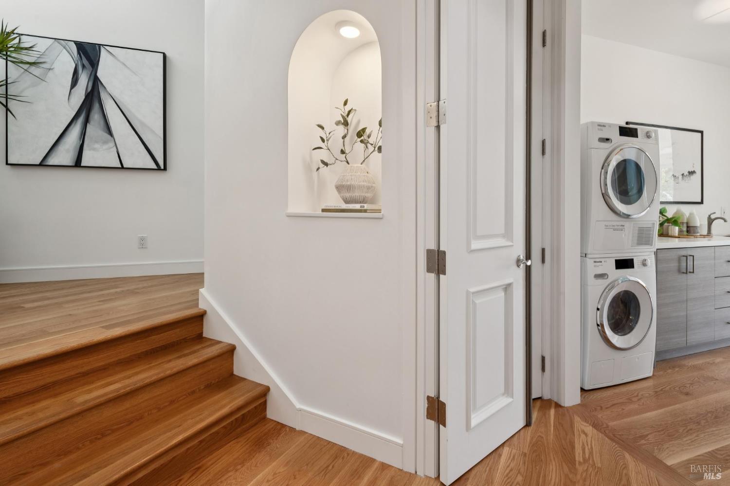 Detail Gallery Image 33 of 51 For 115 Piper Ln, Fairfax,  CA 94930 - 3 Beds | 2/1 Baths