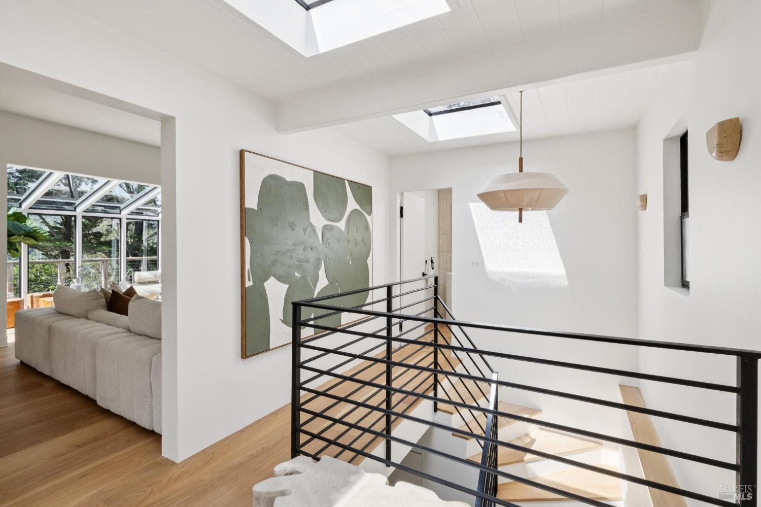 Detail Gallery Image 15 of 54 For 321 Pine Hill Rd, Mill Valley,  CA 94941 - 4 Beds | 3 Baths