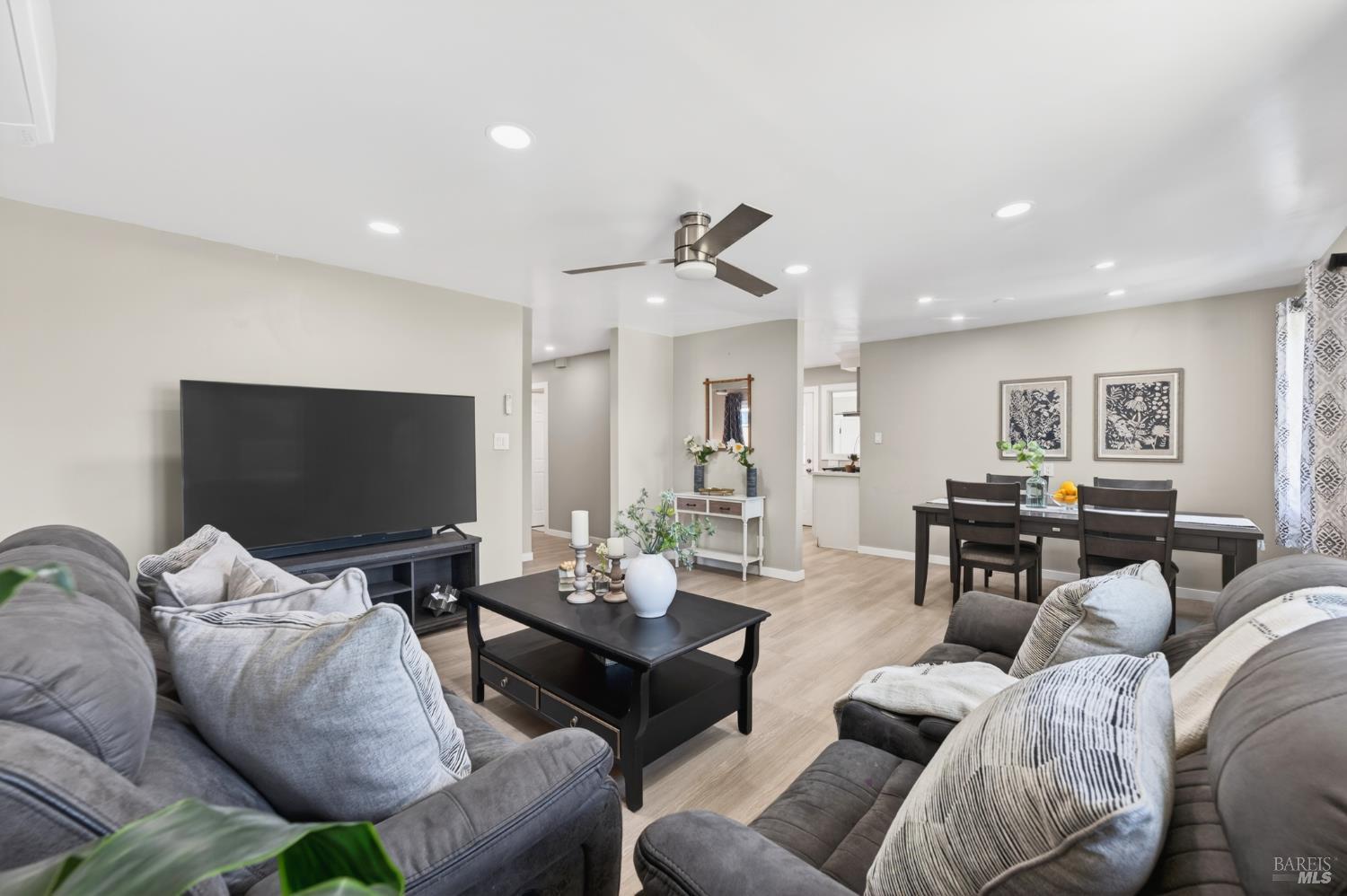 Detail Gallery Image 20 of 42 For 531 E Tennessee St, Fairfield,  CA 94533 - 3 Beds | 2 Baths