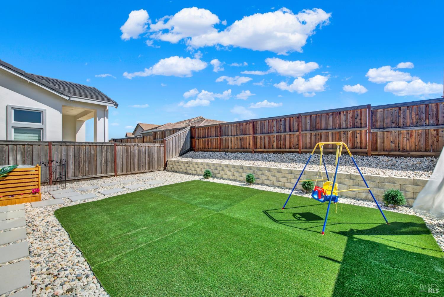 Detail Gallery Image 40 of 58 For 1501 Nightfall Ln, Fairfield,  CA 94533 - 4 Beds | 3 Baths