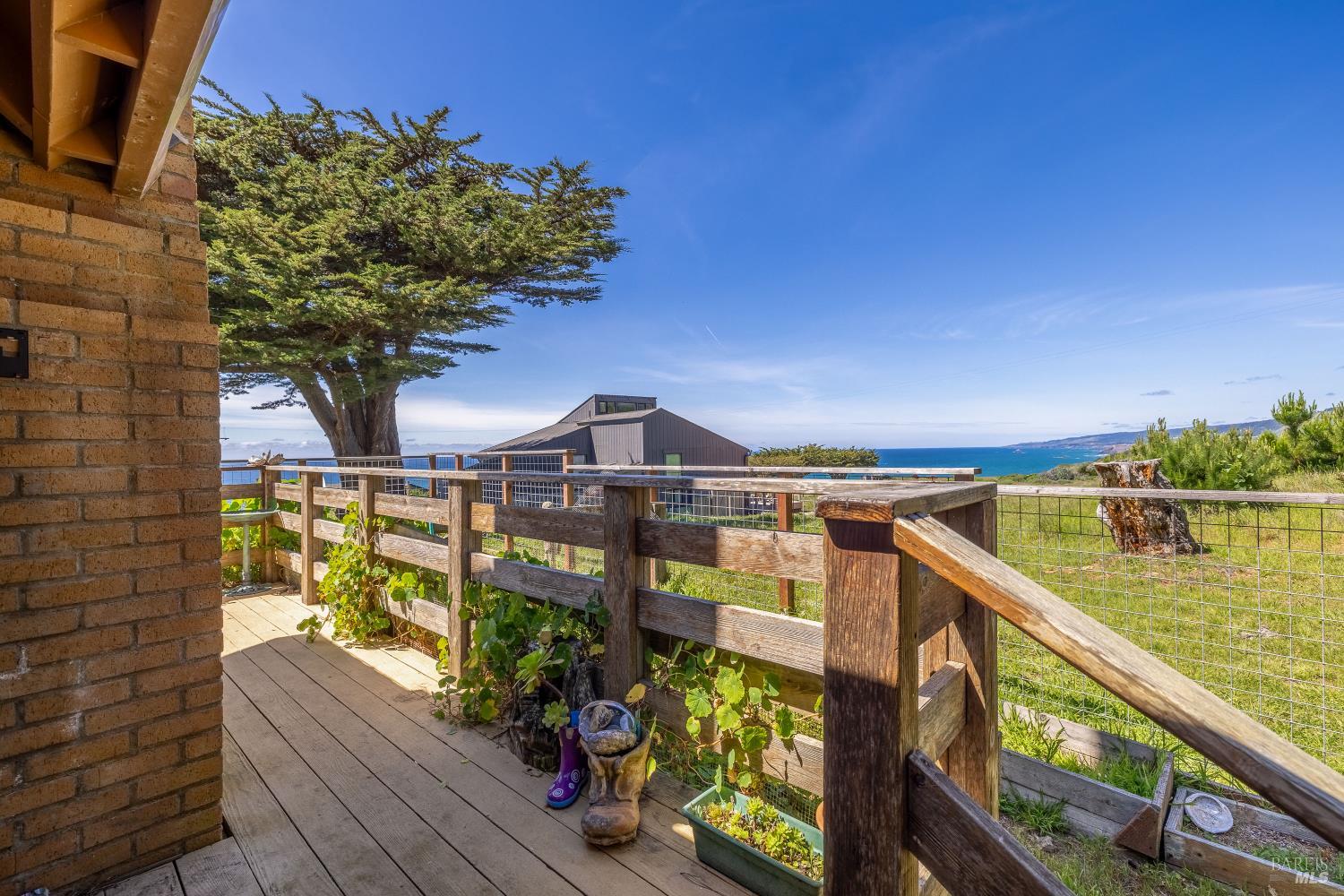 Detail Gallery Image 40 of 55 For 14720 S Highway 1 Unkn, Manchester,  CA 95459 - 2 Beds | 2 Baths