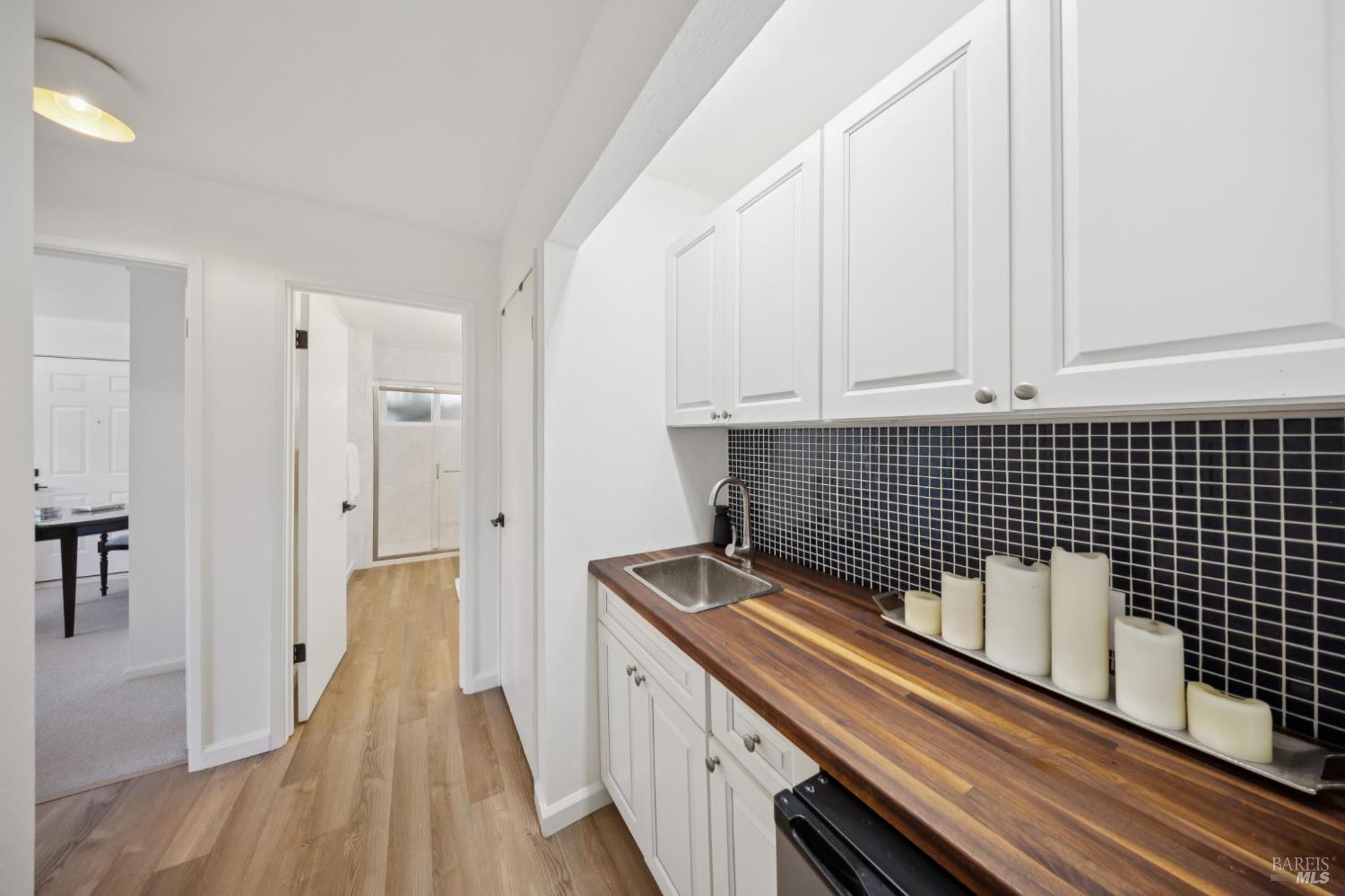 Detail Gallery Image 31 of 46 For 1380 Grand Ave, San Rafael,  CA 94901 - 4 Beds | 2/1 Baths